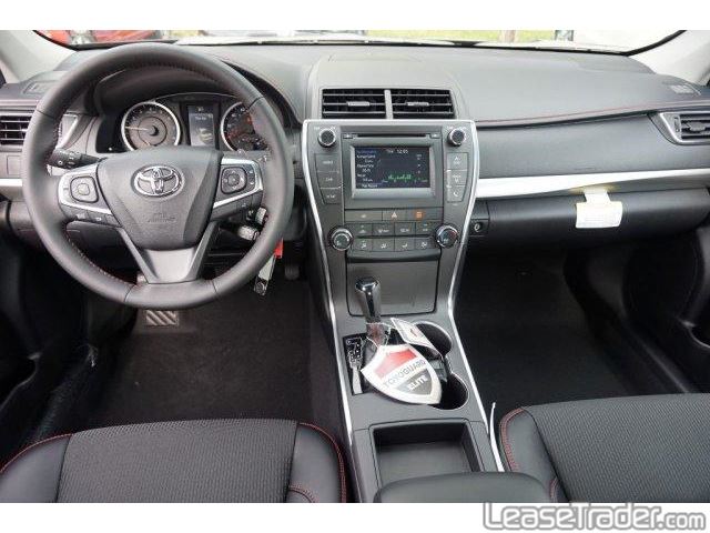 2016_Toyota Camry LE Dashboard view_29227